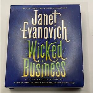 Wicked Business Hardcover Book by Janet Evanovich
000817